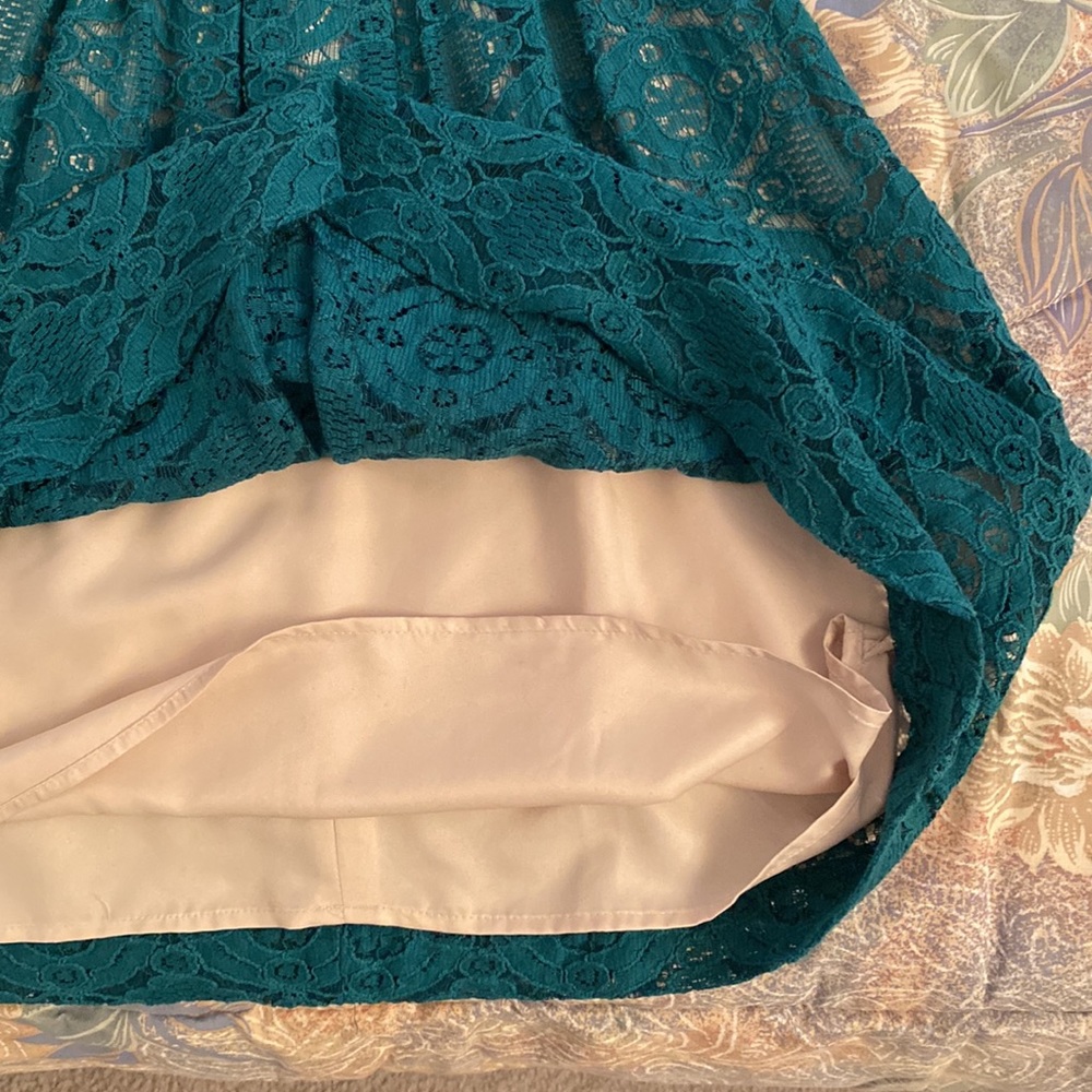 Dress - Picture 5 of 6